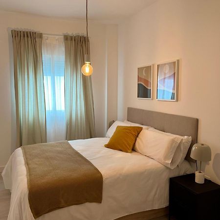 Amazing Apartment City Center - Optional Parking Малага Екстер'єр фото